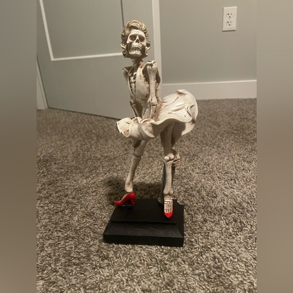 Holiday Homegoods Marilyn Monroe Skeleton Poshmark